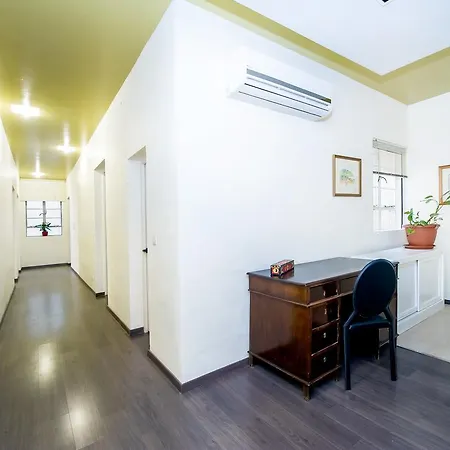 Modern & Stylish Private Bedrooms. Theoria Travel بيت ضيافة سانت جوليان