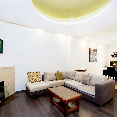 Modern & Stylish Private Bedrooms. Theoria Travel سانت جوليان