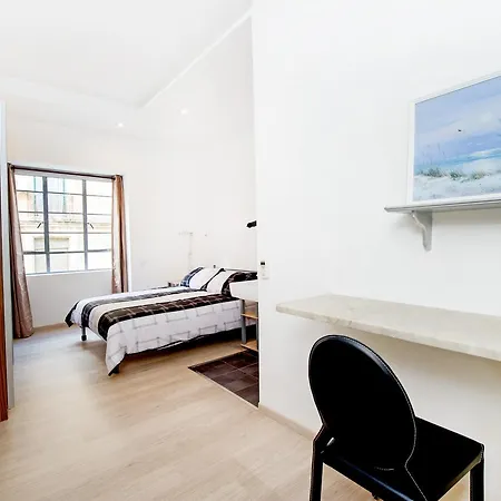 Modern & Stylish Private Bedrooms. Theoria Travel *