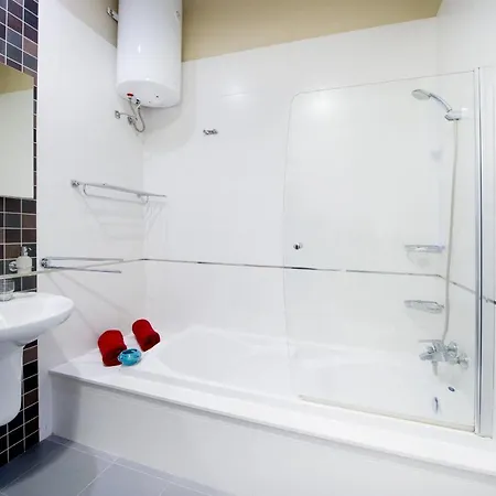 بيت ضيافة Modern & Stylish Private Bedrooms. Theoria Travel